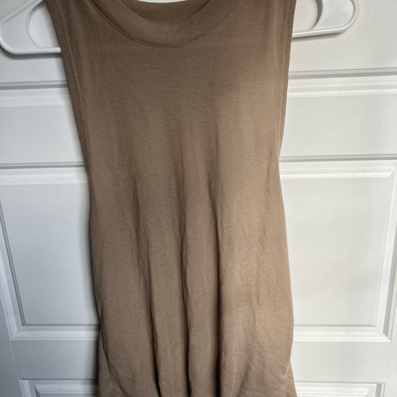 Alo Heat Wave Tank - Picture 4 of 4